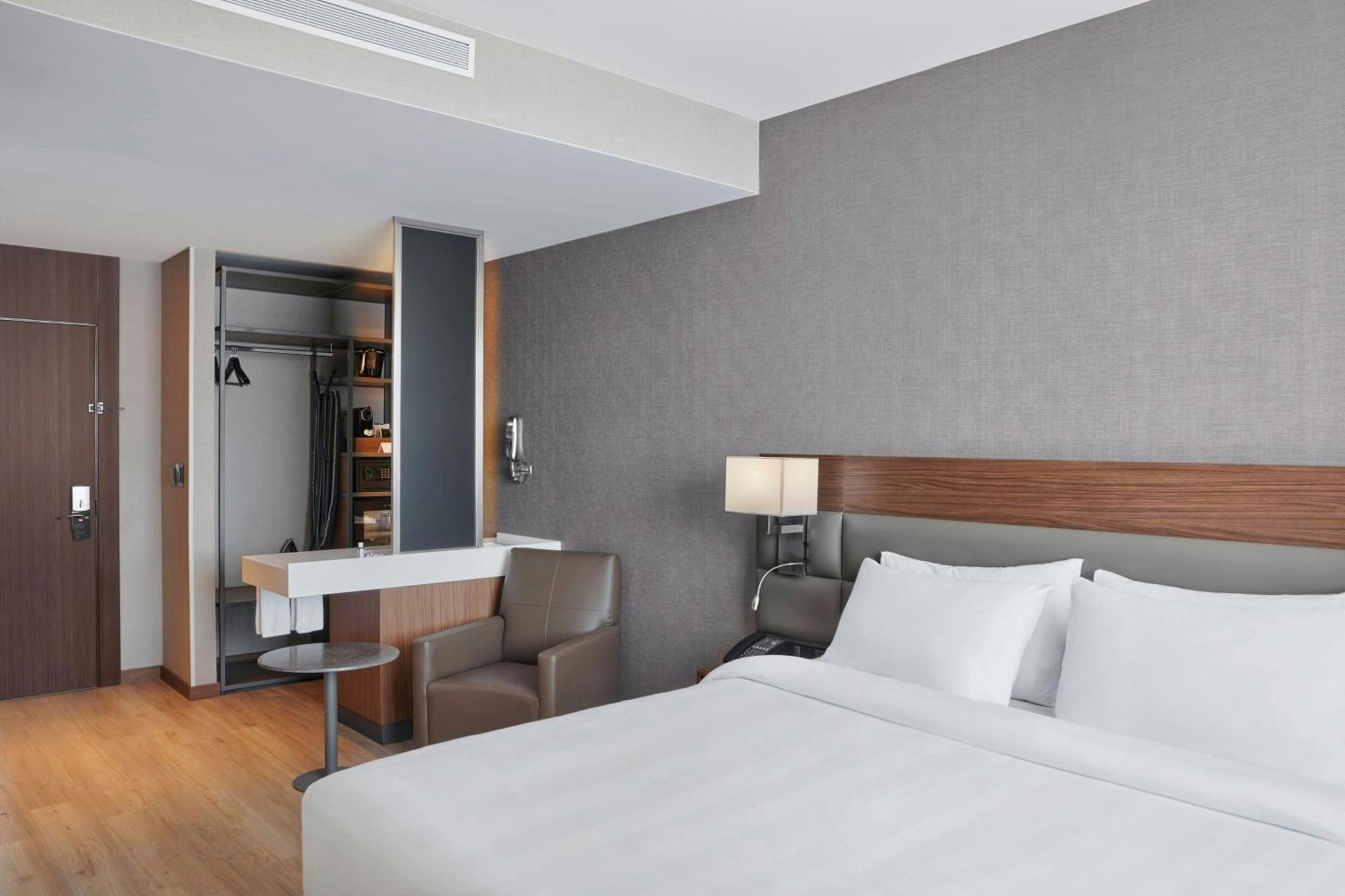 Ac Hotel By Marriott Сальтильо Экстерьер фото
